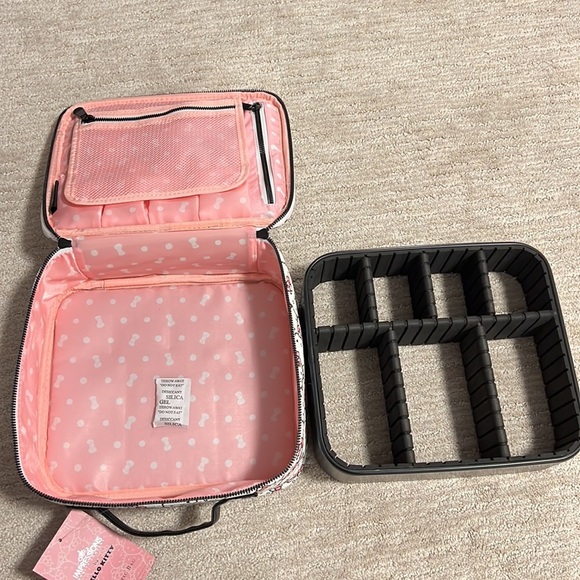 Impressions hello kitty Sanrio cosmetic vanity make up case - Picture 8 of 10